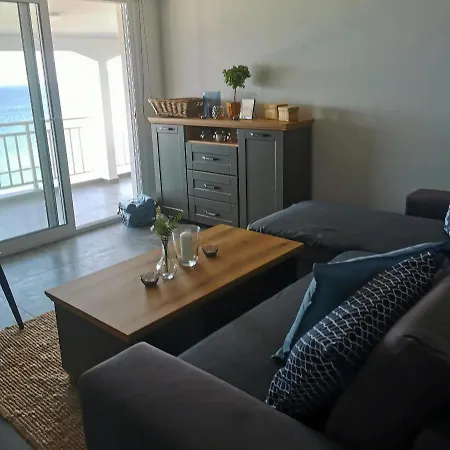 Sea Breeze Luxury Апартаменты *