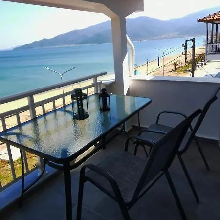 Sea Breeze Luxury Апартаменты Неа-Врасна