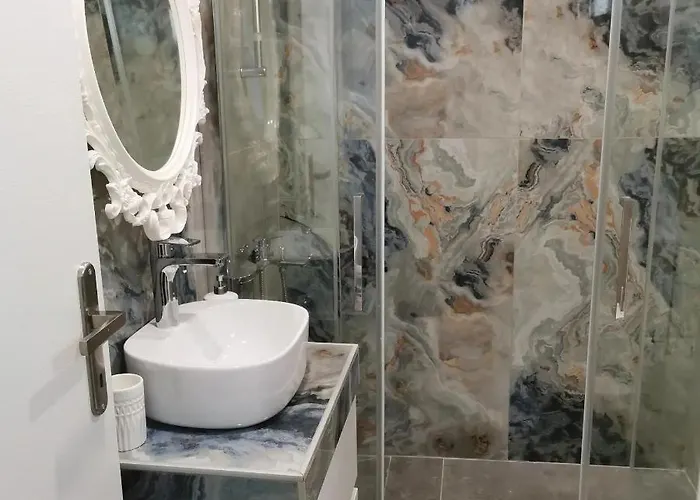 Sea Breeze Luxury Appartamento Vrasná