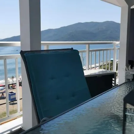 شقة Sea Breeze Luxury *